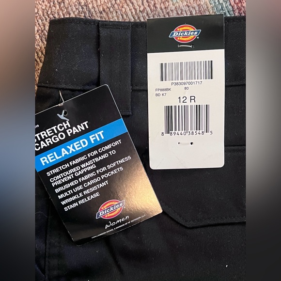 Women’s Dickies Stretch Cargo Pants Relaxed Fit - Picture 2 of 5